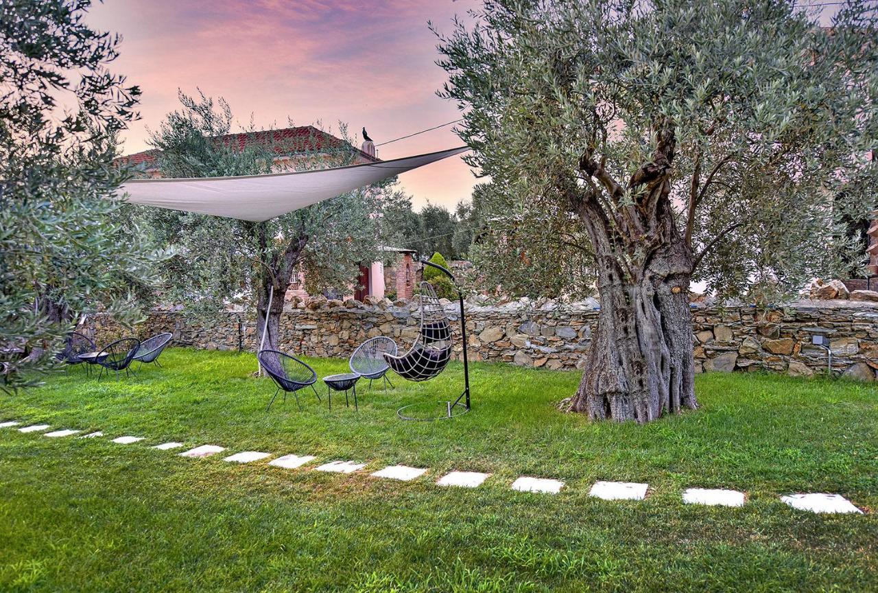 Symmetron Suites Kálamos Dış mekan fotoğraf