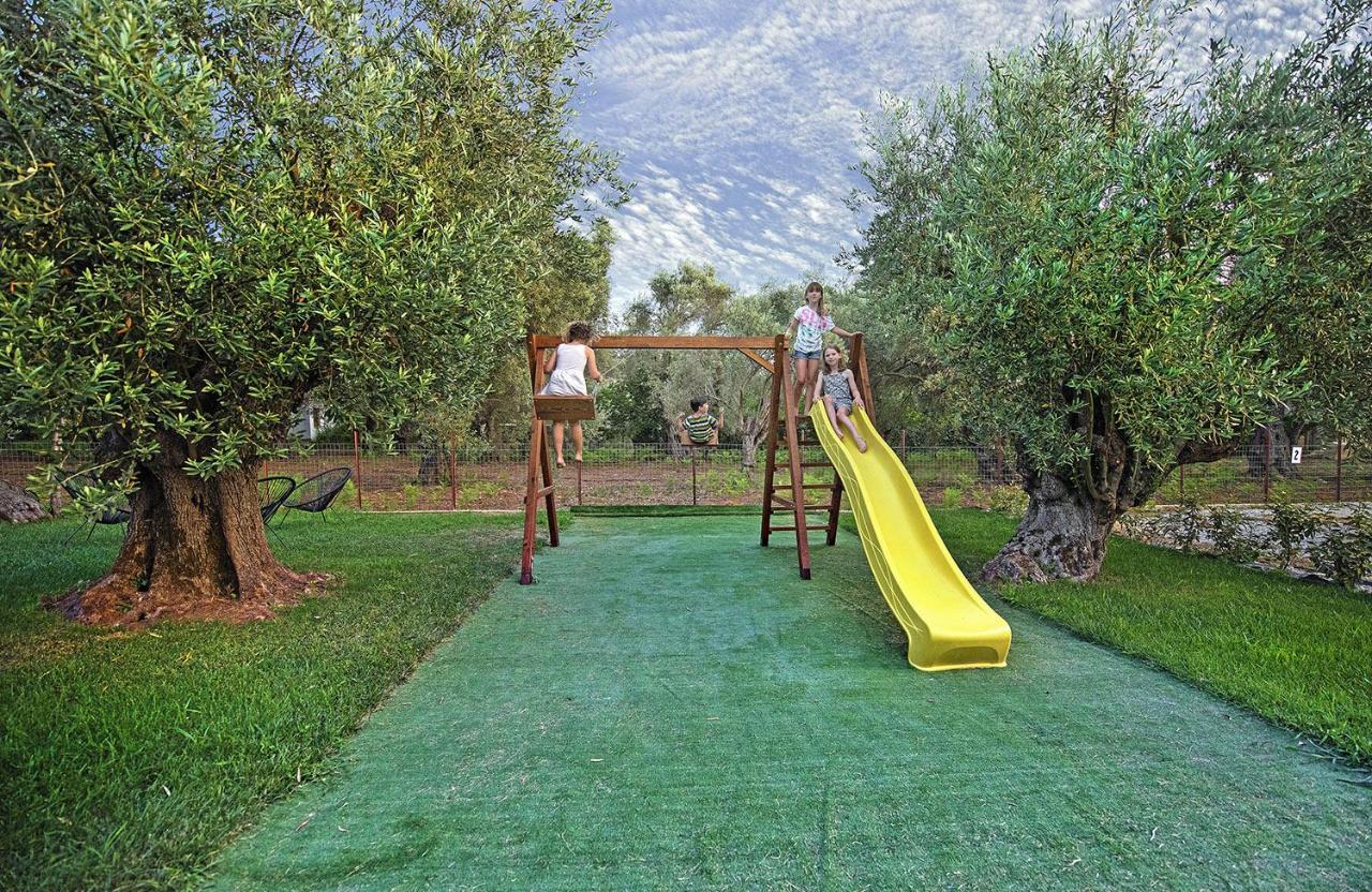 Symmetron Suites Kálamos Dış mekan fotoğraf